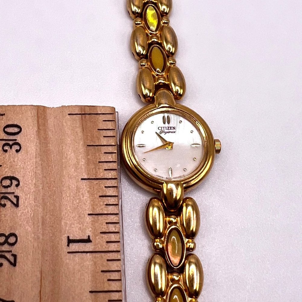 Vintage Citizen Elegance Mother of Pearl Dial Gold Tone Quartz Watch - Picture 3 of 14